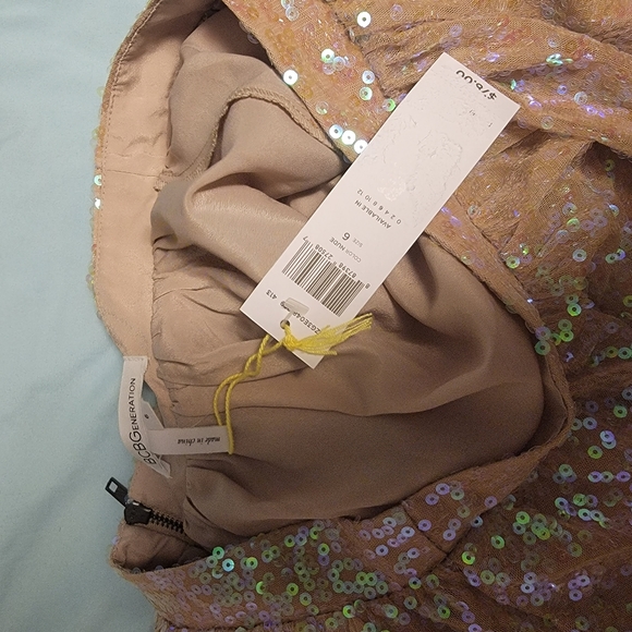 BCBGeneration Sequin Mini Skirt NWT - Picture 8 of 8